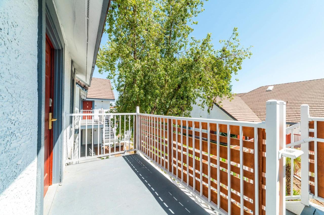 Metro Phoenix Loft Sleeps 6 Exterior photo